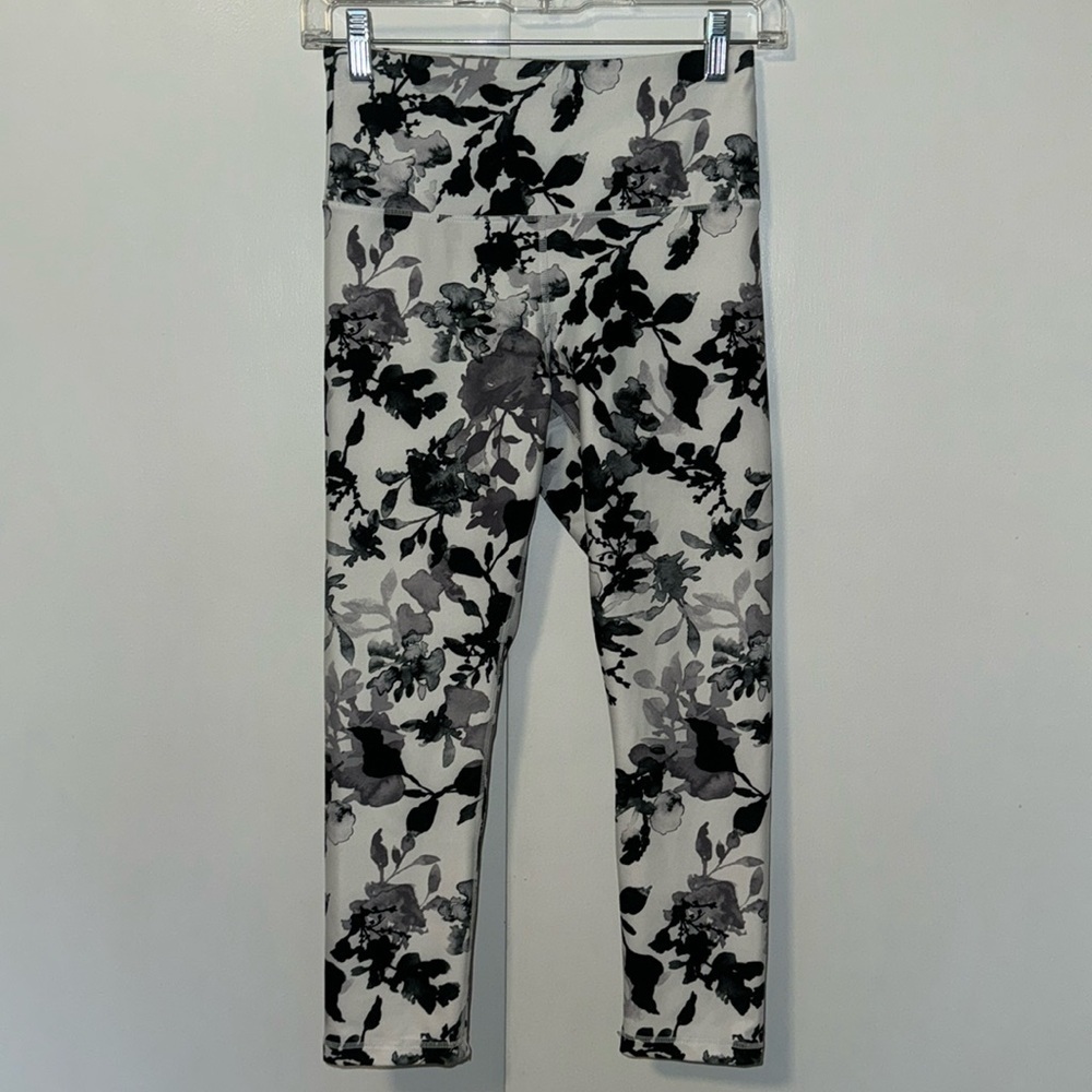 Balance Collection Floral Print Crop Capri Leggings Workout Women's S